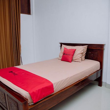 Reddoorz At Villa Bukit Senyum Lombok Kuripan  Zewnętrze zdjęcie