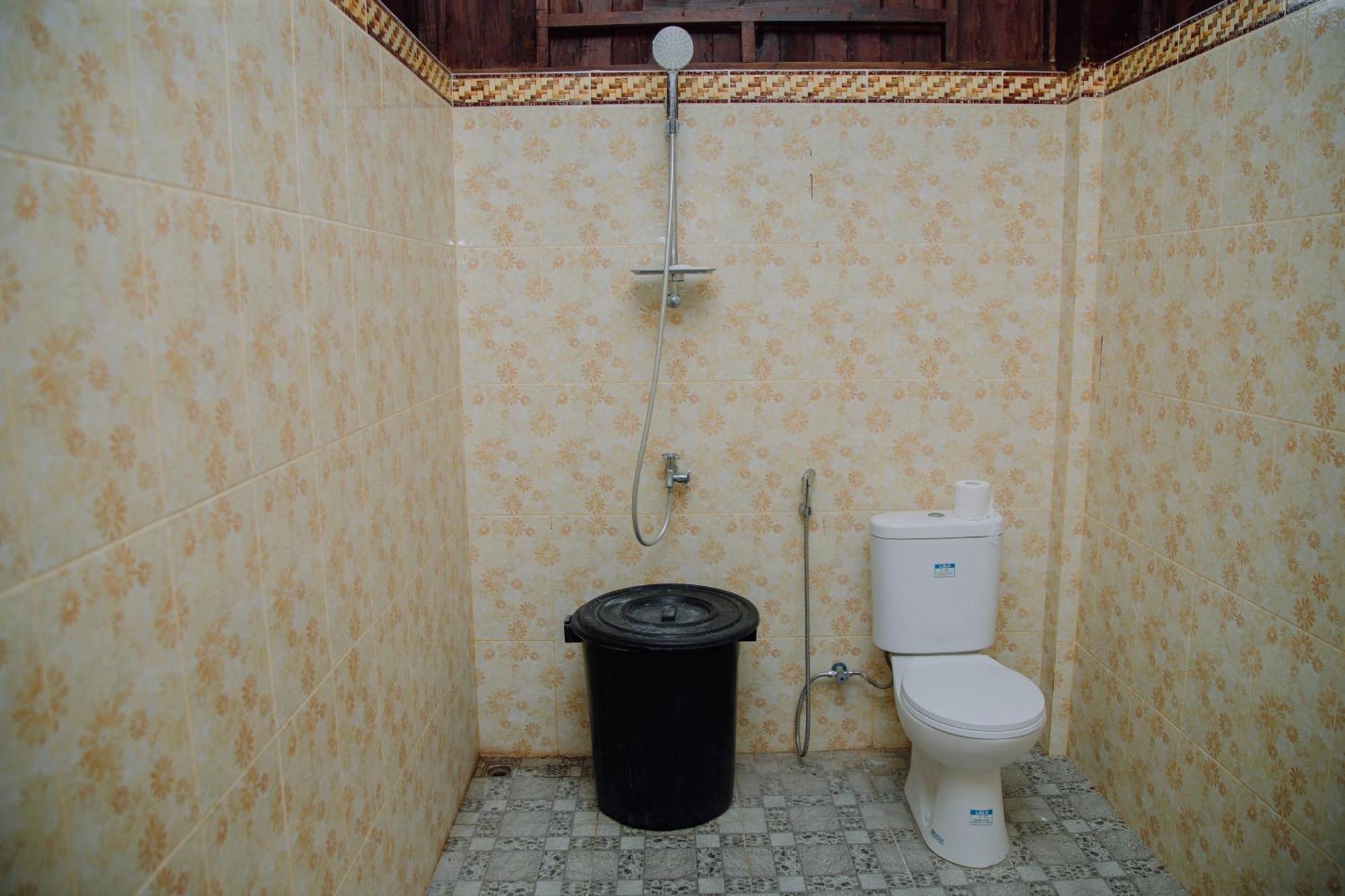 Reddoorz At Villa Bukit Senyum Lombok Kuripan  Zewnętrze zdjęcie