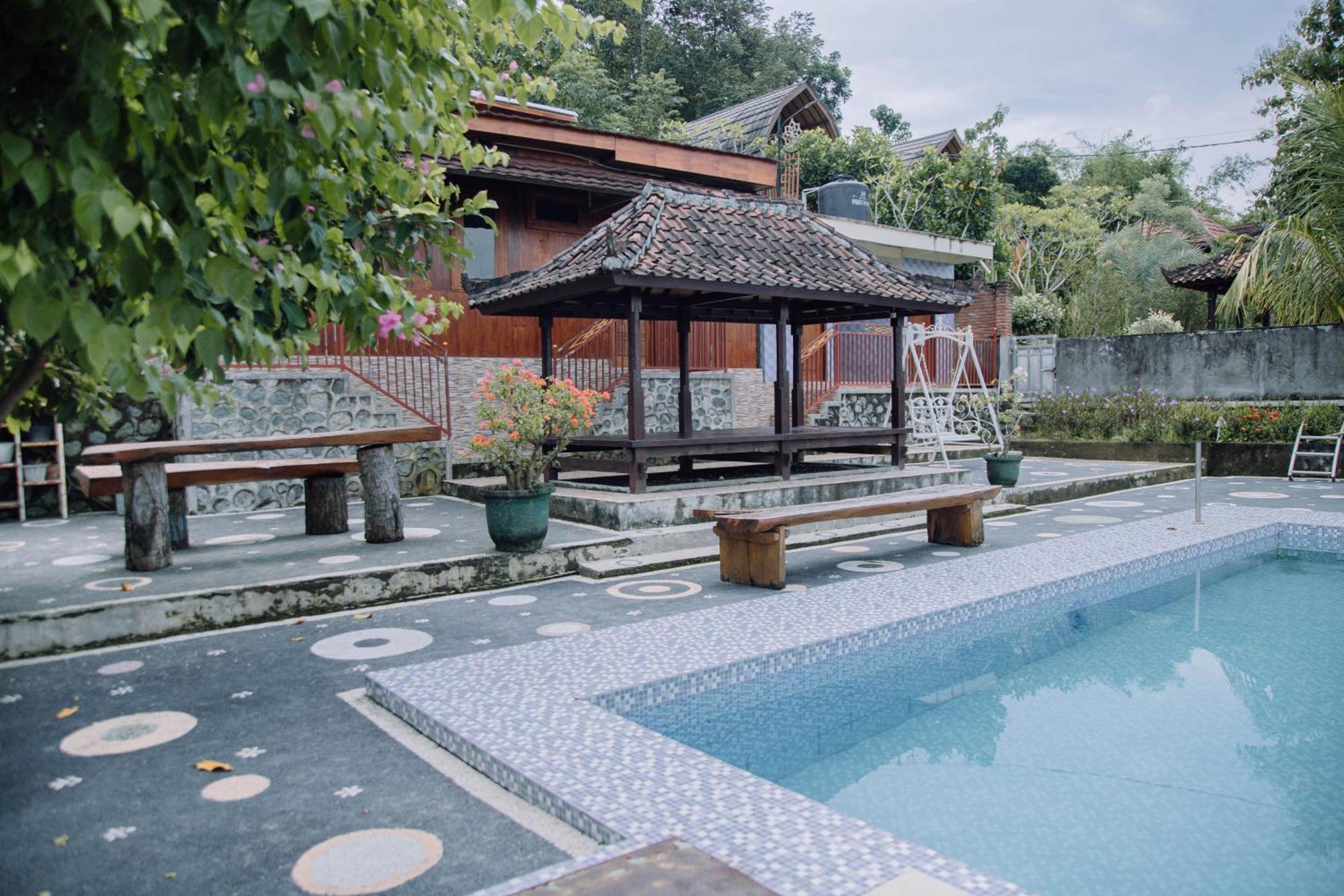 Reddoorz At Villa Bukit Senyum Lombok Kuripan  Zewnętrze zdjęcie